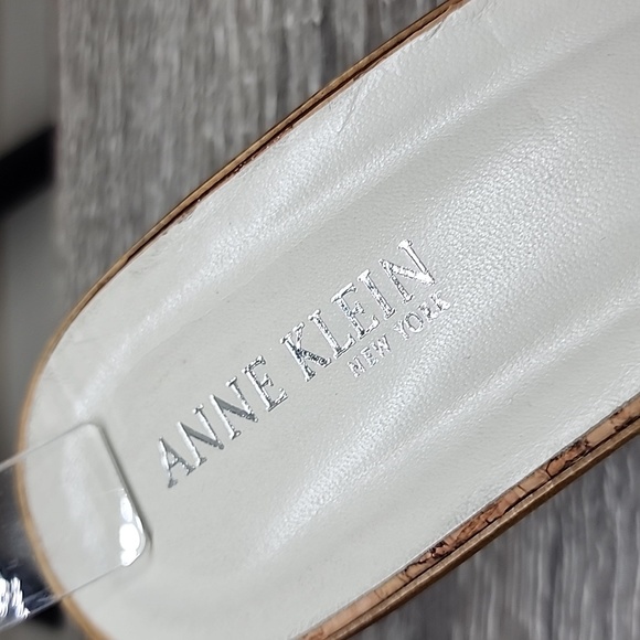 Anne Klein NY Cork Sandles - sz 9m - Picture 3 of 9